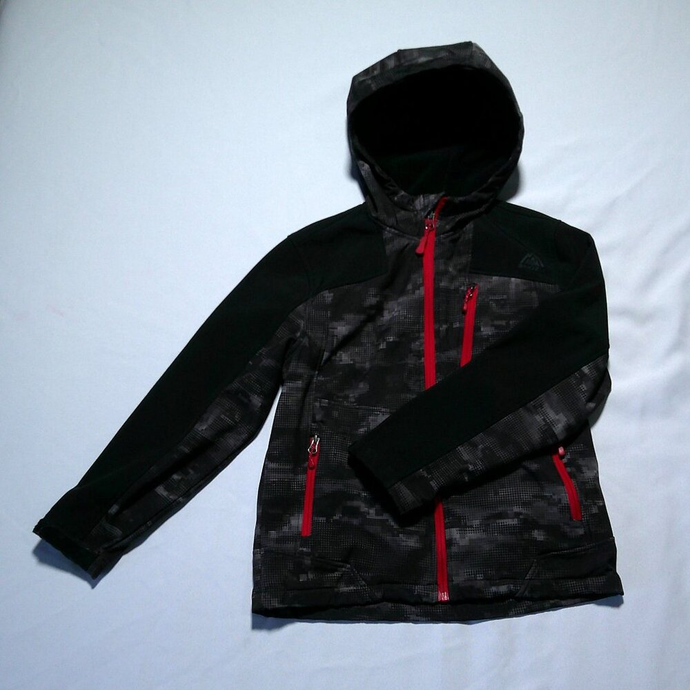 SNOZU Boys Black Red Camo Fleece Lined Softshell Hooded Jacket Size M (10/12)